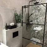 Hello Pilis 皮利什森特凯赖斯特