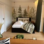 Hello Pilis 皮利什森特凯赖斯特